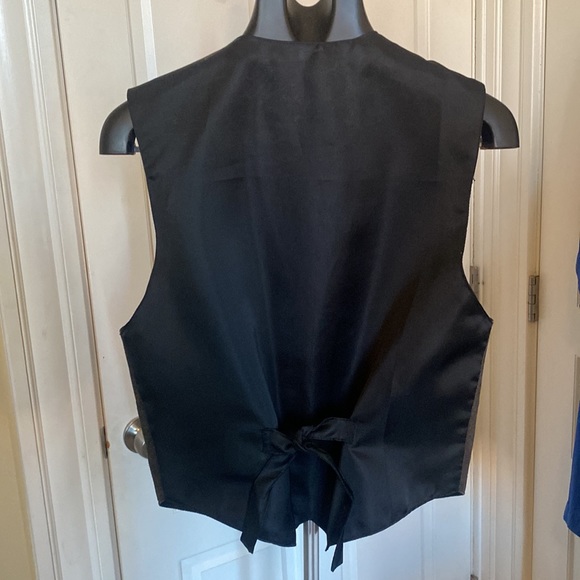 Genuine Leather Snap Front Braided Strap Detailed Vest with adjustable tie back - Picture 7 of 12